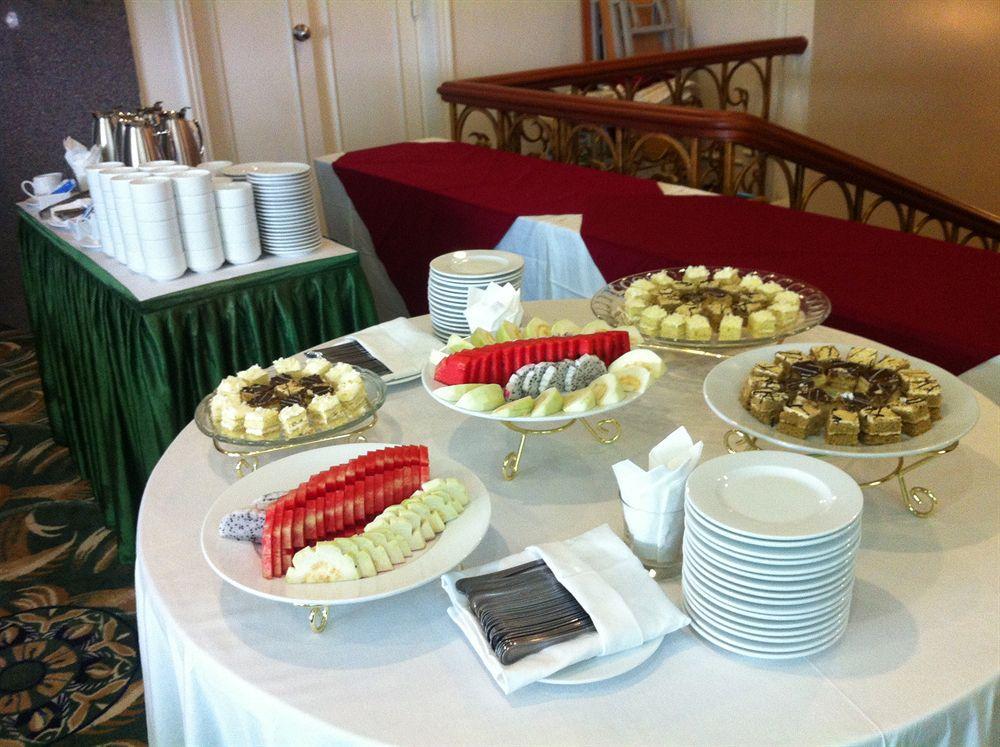 Green Park Hotel Ханой Екстериор снимка