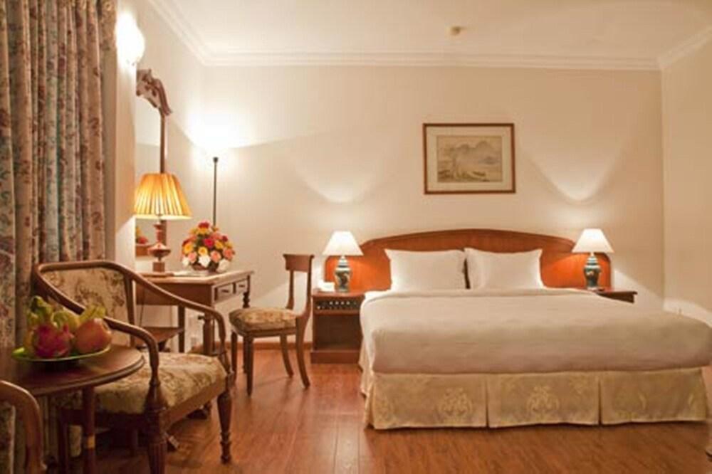 Green Park Hotel Ханой Екстериор снимка