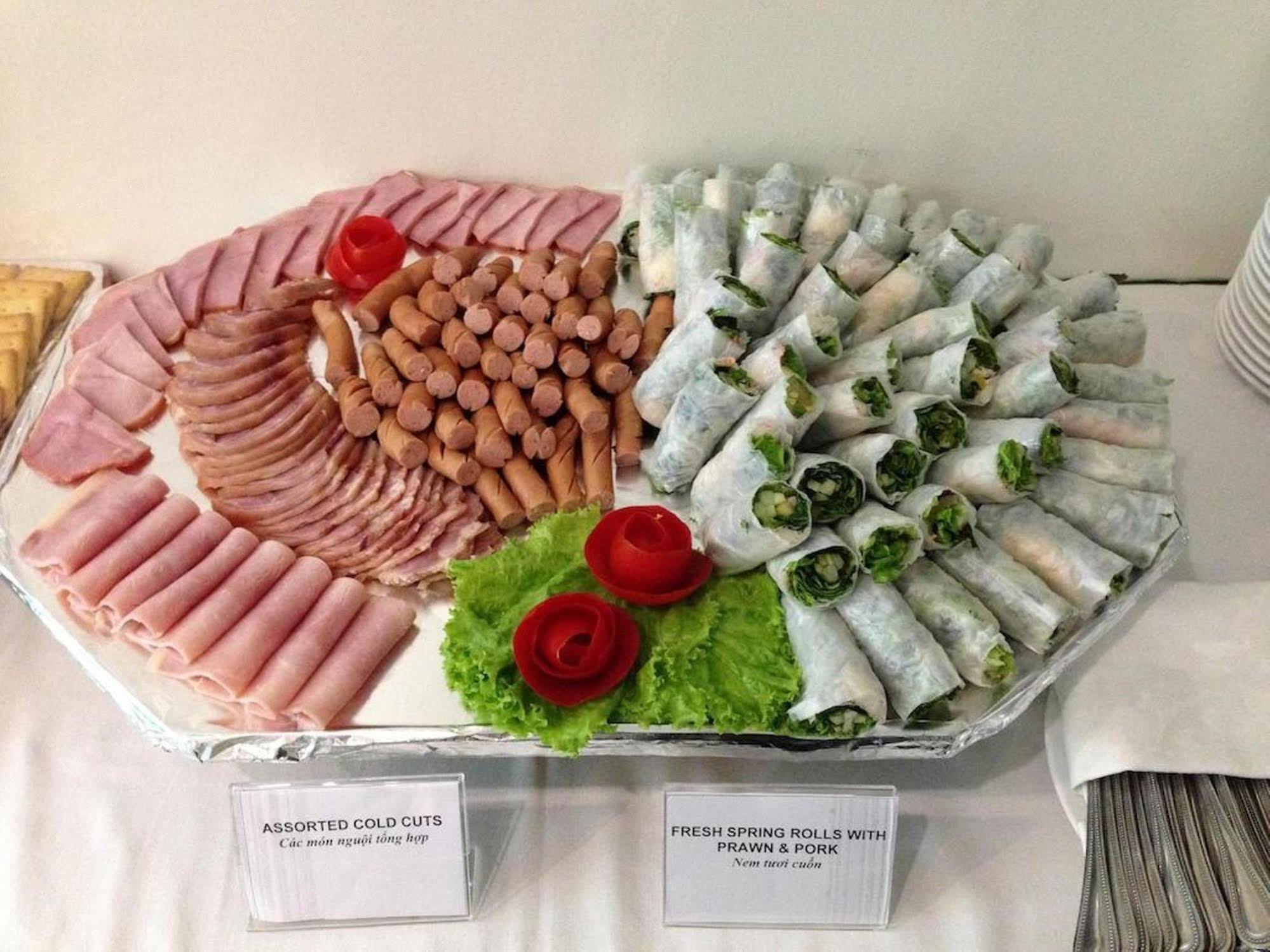 Green Park Hotel Ханой Екстериор снимка