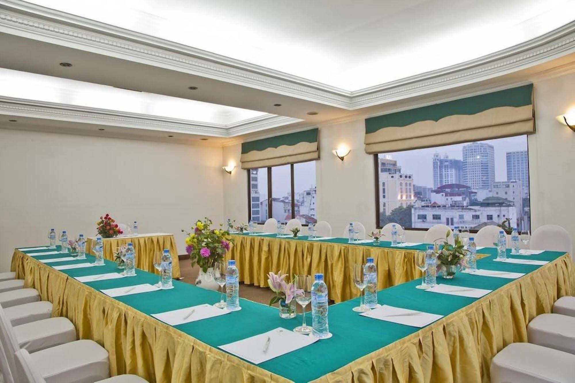 Green Park Hotel Ханой Екстериор снимка