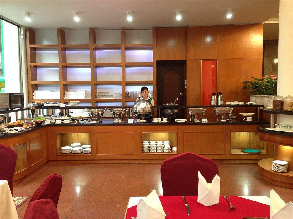 Green Park Hotel Ханой Екстериор снимка